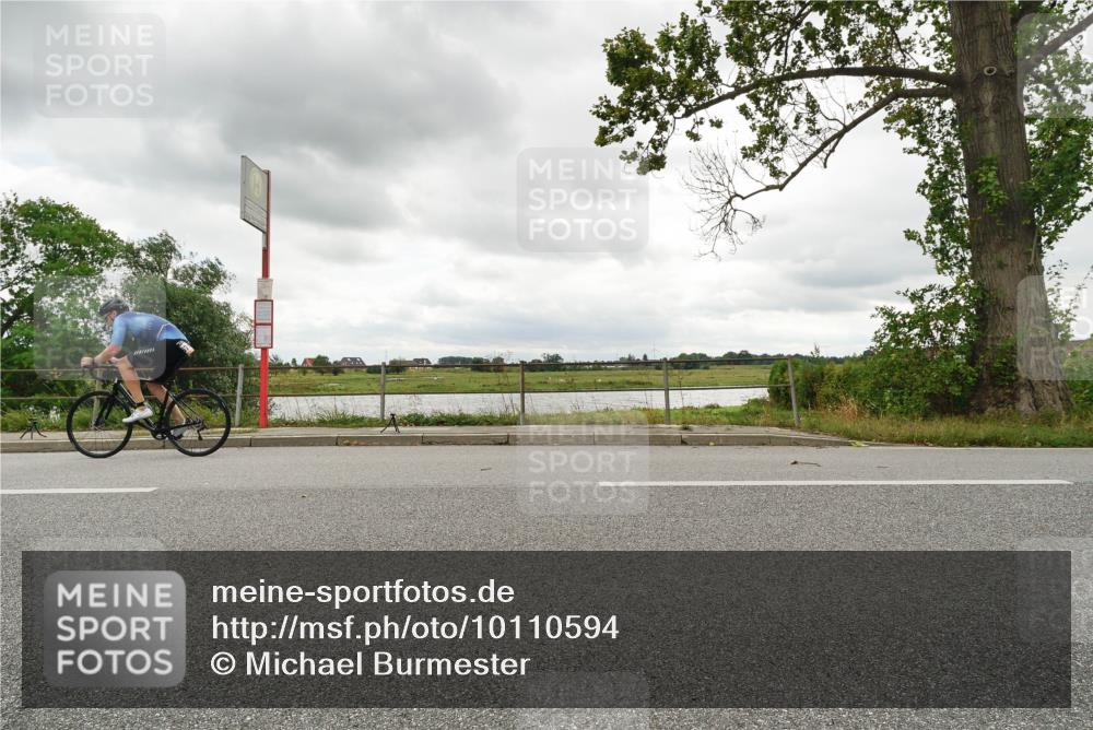 30.08.2026 - Elbe Triathlon Hamburg Michael Burmester http://msf.ph/oto/10110594 30.08.2026 14:51:34 Radfahren  meine-sportfotos.de