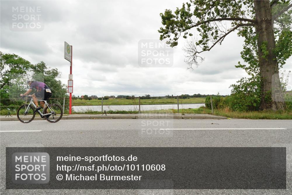 30.08.2026 - Elbe Triathlon Hamburg Michael Burmester http://msf.ph/oto/10110608 30.08.2026 14:52:41 Radfahren 12 meine-sportfotos.de