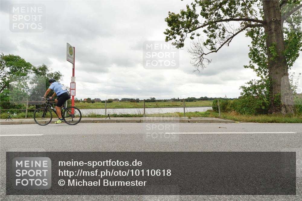 30.08.2026 - Elbe Triathlon Hamburg Michael Burmester http://msf.ph/oto/10110618 30.08.2026 14:53:13 Radfahren  meine-sportfotos.de