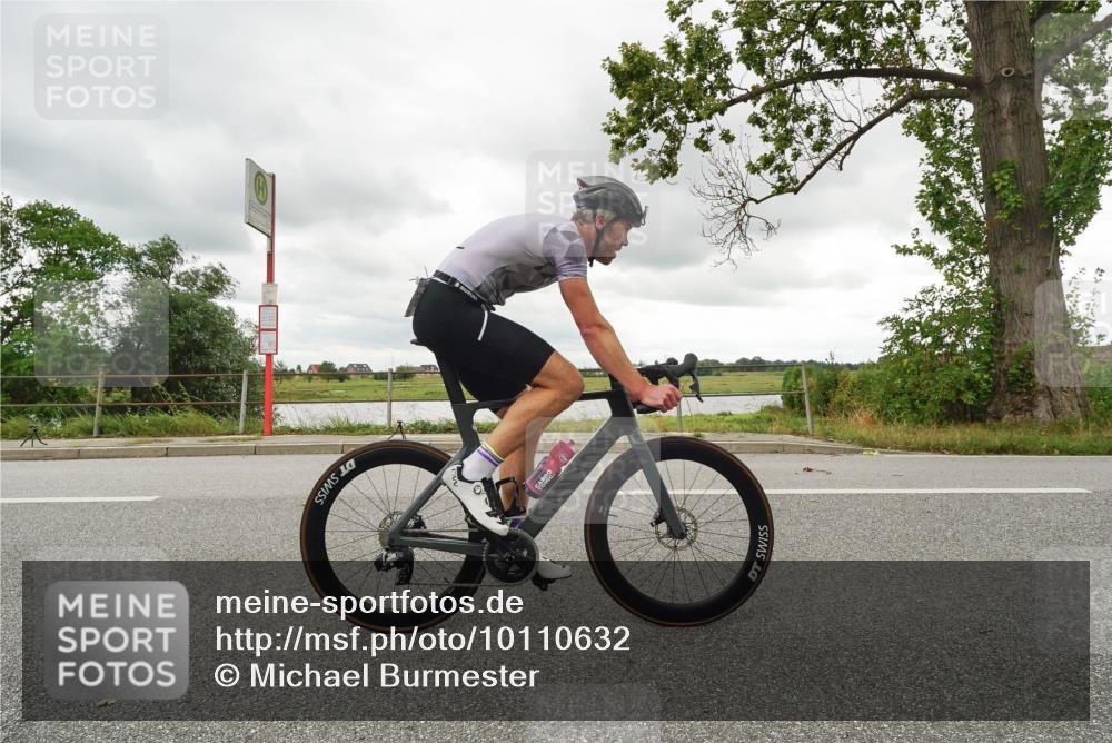 30.08.2026 - Elbe Triathlon Hamburg Michael Burmester http://msf.ph/oto/10110632 30.08.2026 14:54:26 Radfahren  meine-sportfotos.de