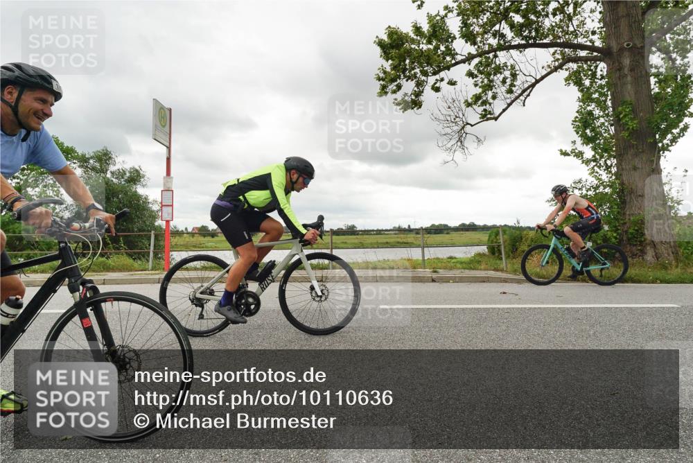 30.08.2026 - Elbe Triathlon Hamburg Michael Burmester http://msf.ph/oto/10110636 30.08.2026 14:54:41 Radfahren  meine-sportfotos.de