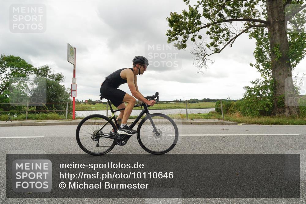 30.08.2026 - Elbe Triathlon Hamburg Michael Burmester http://msf.ph/oto/10110646 30.08.2026 14:55:11 Radfahren  meine-sportfotos.de