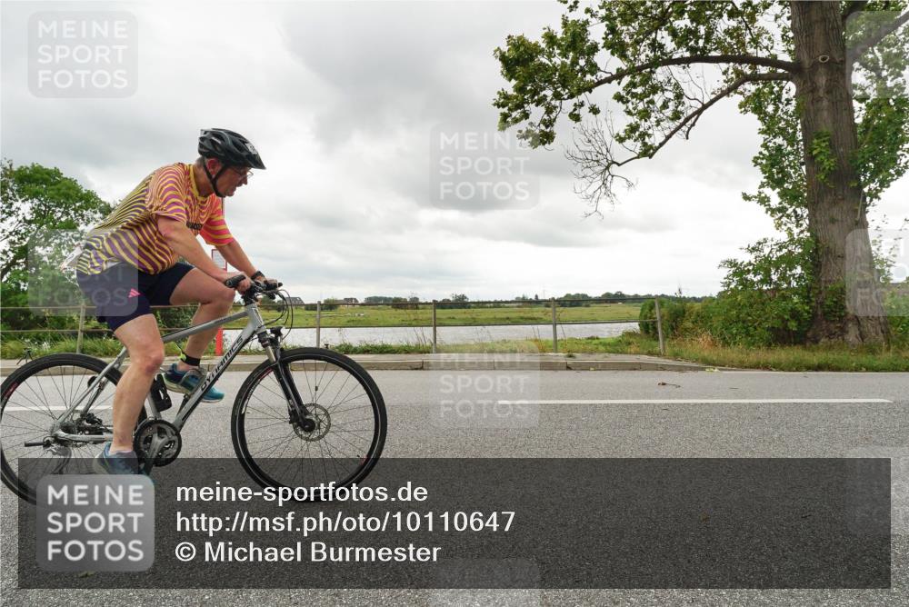 30.08.2026 - Elbe Triathlon Hamburg Michael Burmester http://msf.ph/oto/10110647 30.08.2026 14:55:13 Radfahren  meine-sportfotos.de