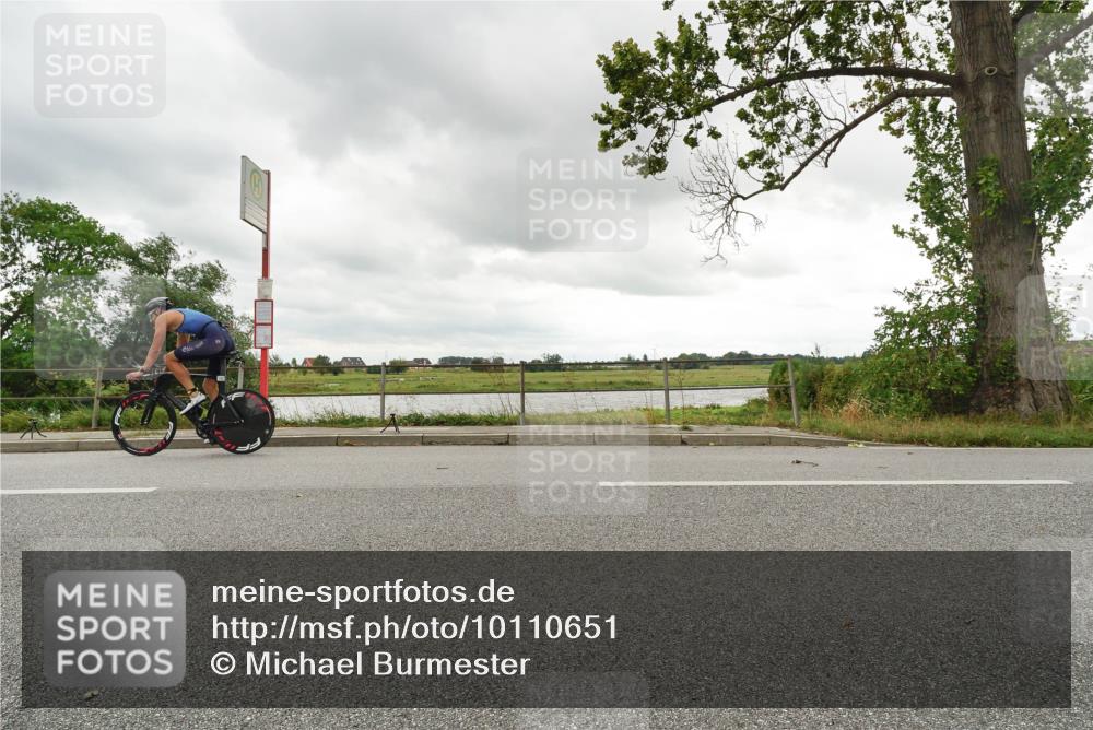 30.08.2026 - Elbe Triathlon Hamburg Michael Burmester http://msf.ph/oto/10110651 30.08.2026 14:55:31 Radfahren  meine-sportfotos.de