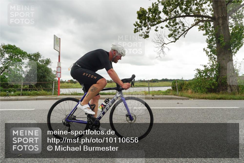 30.08.2026 - Elbe Triathlon Hamburg Michael Burmester http://msf.ph/oto/10110656 30.08.2026 14:55:59 Radfahren 9691 meine-sportfotos.de