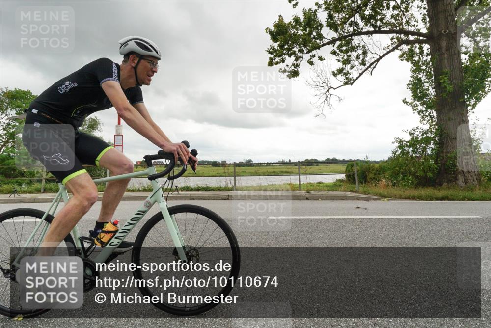 30.08.2026 - Elbe Triathlon Hamburg Michael Burmester http://msf.ph/oto/10110674 30.08.2026 14:57:18 Radfahren  meine-sportfotos.de