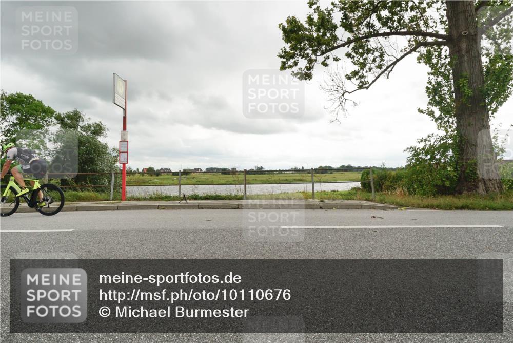 30.08.2026 - Elbe Triathlon Hamburg Michael Burmester http://msf.ph/oto/10110676 30.08.2026 14:57:20 Radfahren  meine-sportfotos.de