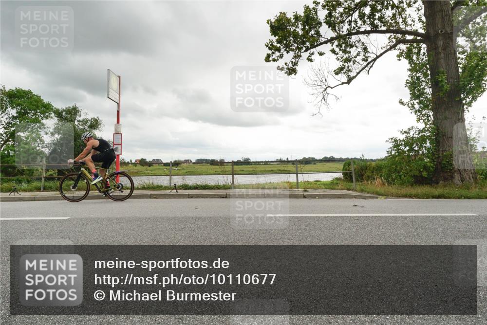30.08.2026 - Elbe Triathlon Hamburg Michael Burmester http://msf.ph/oto/10110677 30.08.2026 14:57:24 Radfahren  meine-sportfotos.de