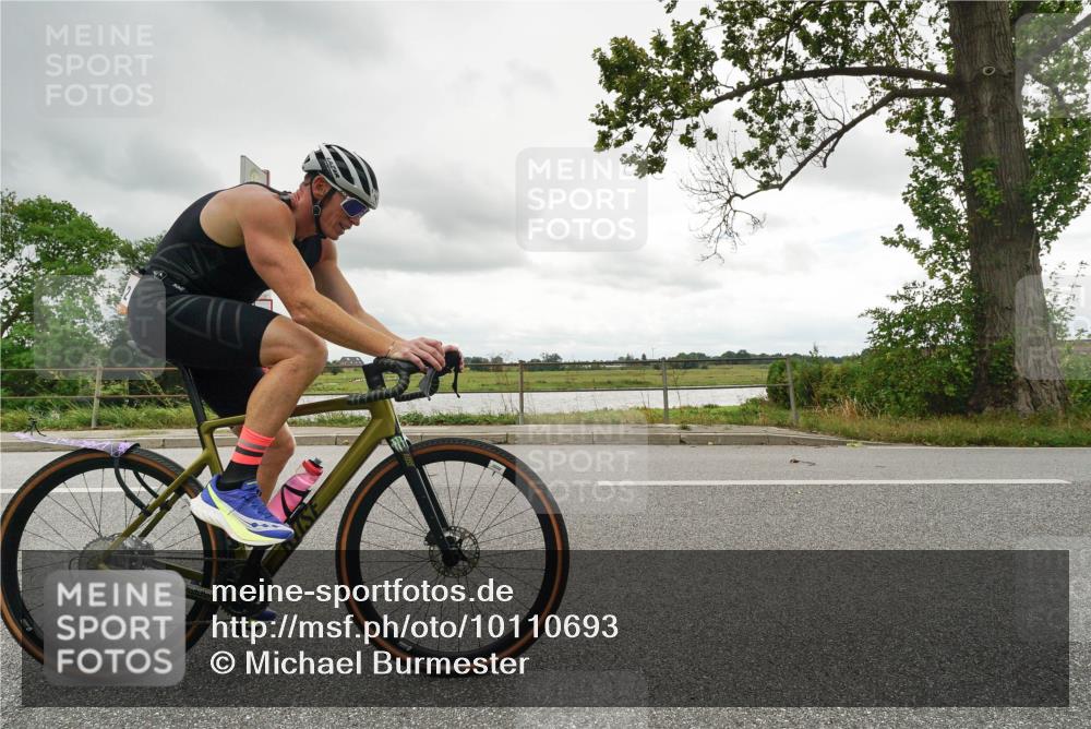 30.08.2026 - Elbe Triathlon Hamburg Michael Burmester http://msf.ph/oto/10110693 30.08.2026 14:58:50 Radfahren  meine-sportfotos.de