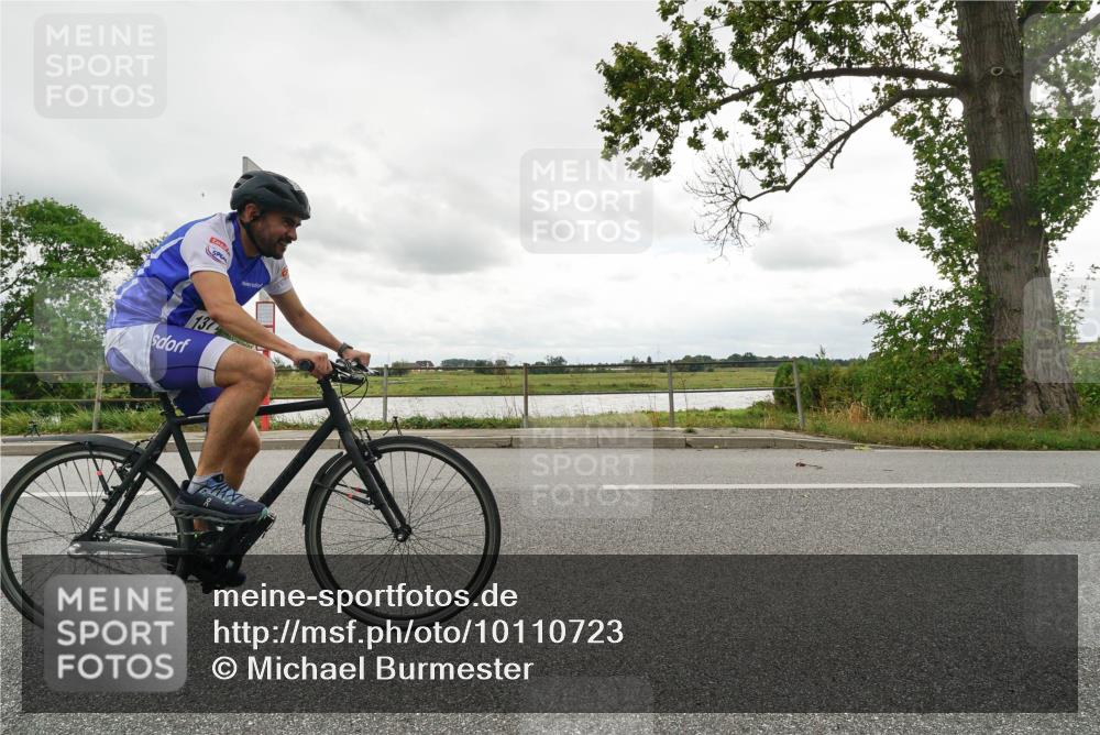 30.08.2026 - Elbe Triathlon Hamburg Michael Burmester http://msf.ph/oto/10110723 30.08.2026 15:01:51 Radfahren 137 meine-sportfotos.de
