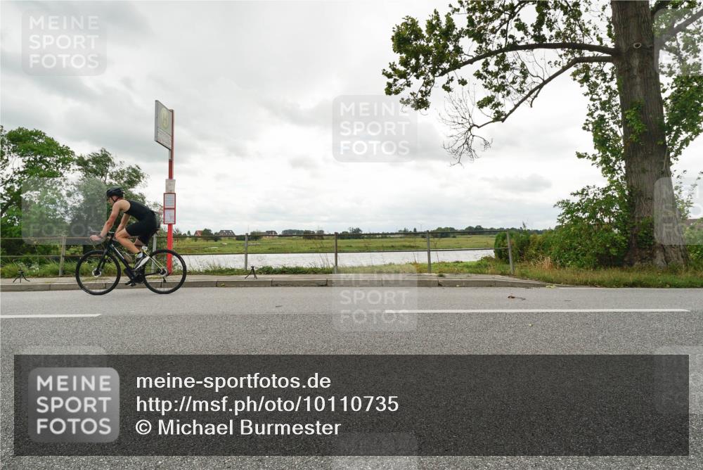 30.08.2026 - Elbe Triathlon Hamburg Michael Burmester http://msf.ph/oto/10110735 30.08.2026 15:03:31 Radfahren  meine-sportfotos.de