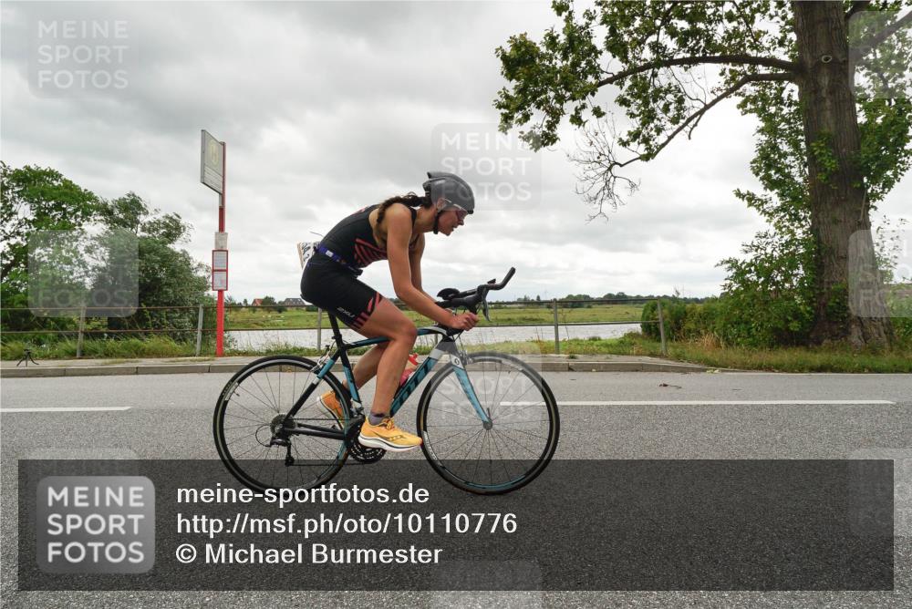 30.08.2026 - Elbe Triathlon Hamburg Michael Burmester http://msf.ph/oto/10110776 30.08.2026 15:12:53 Radfahren  meine-sportfotos.de