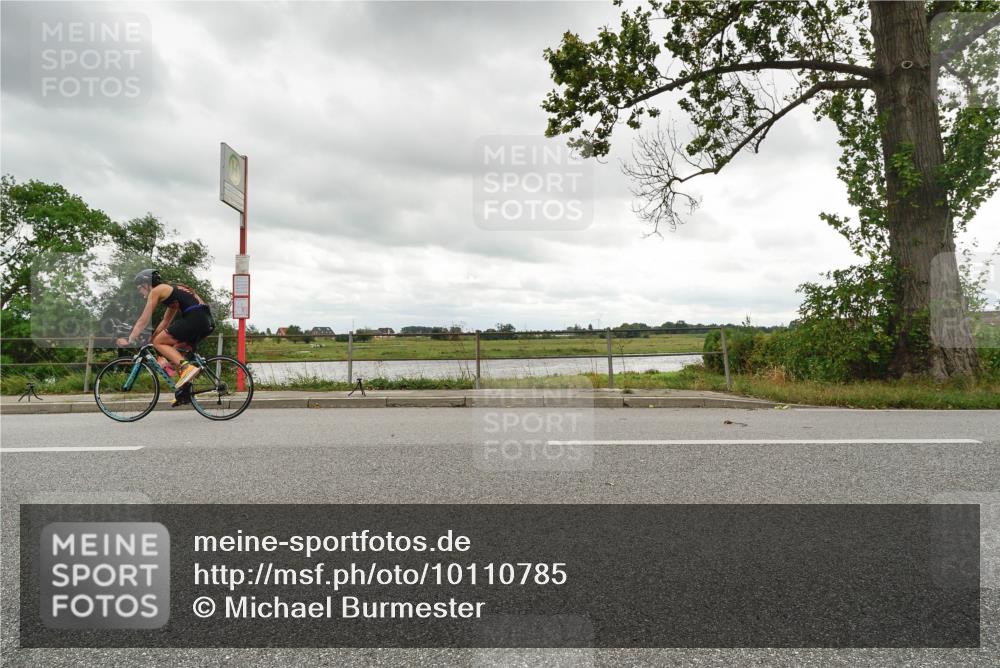 30.08.2026 - Elbe Triathlon Hamburg Michael Burmester http://msf.ph/oto/10110785 30.08.2026 15:16:09 Radfahren  meine-sportfotos.de