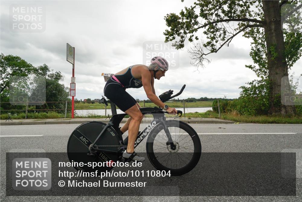 30.08.2026 - Elbe Triathlon Hamburg Michael Burmester http://msf.ph/oto/10110804 30.08.2026 15:20:37 Radfahren 1100 meine-sportfotos.de