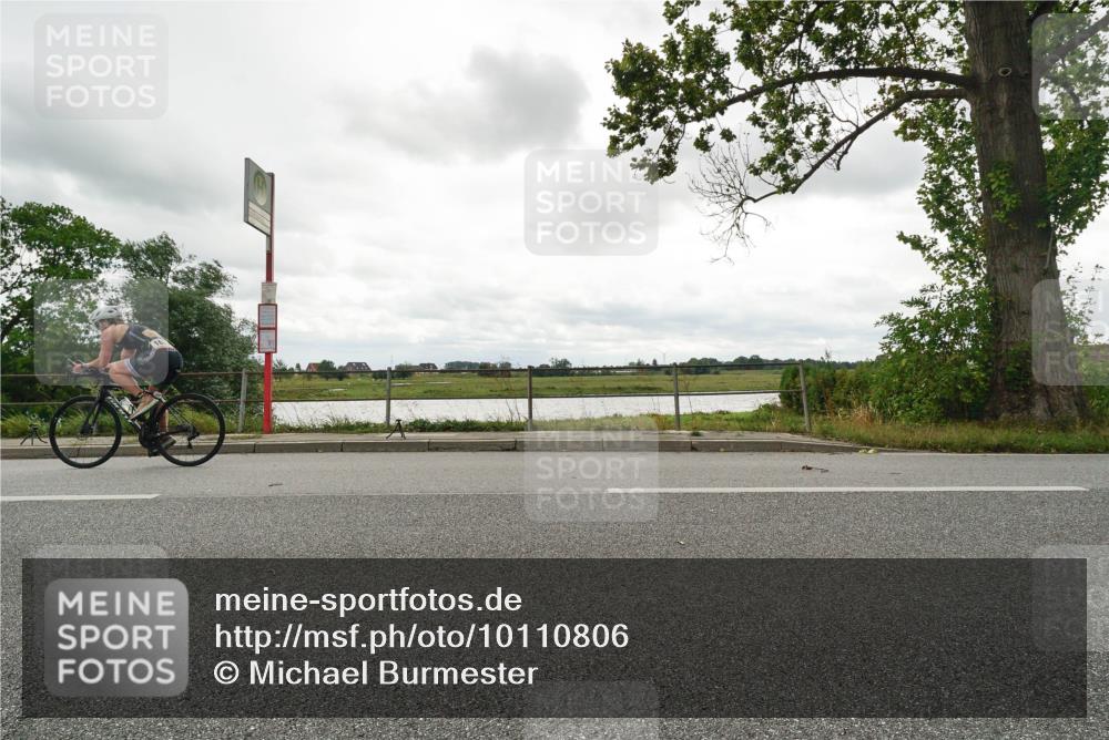 30.08.2026 - Elbe Triathlon Hamburg Michael Burmester http://msf.ph/oto/10110806 30.08.2026 15:21:18 Radfahren  meine-sportfotos.de