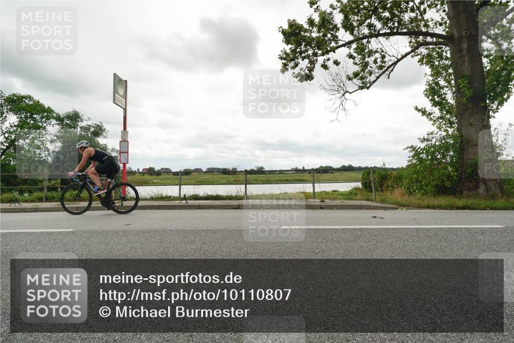 30.08.2026 - Elbe Triathlon Hamburg Michael Burmester http://msf.ph/oto/10110807 30.08.2026 15:21:25 Radfahren  meine-sportfotos.de