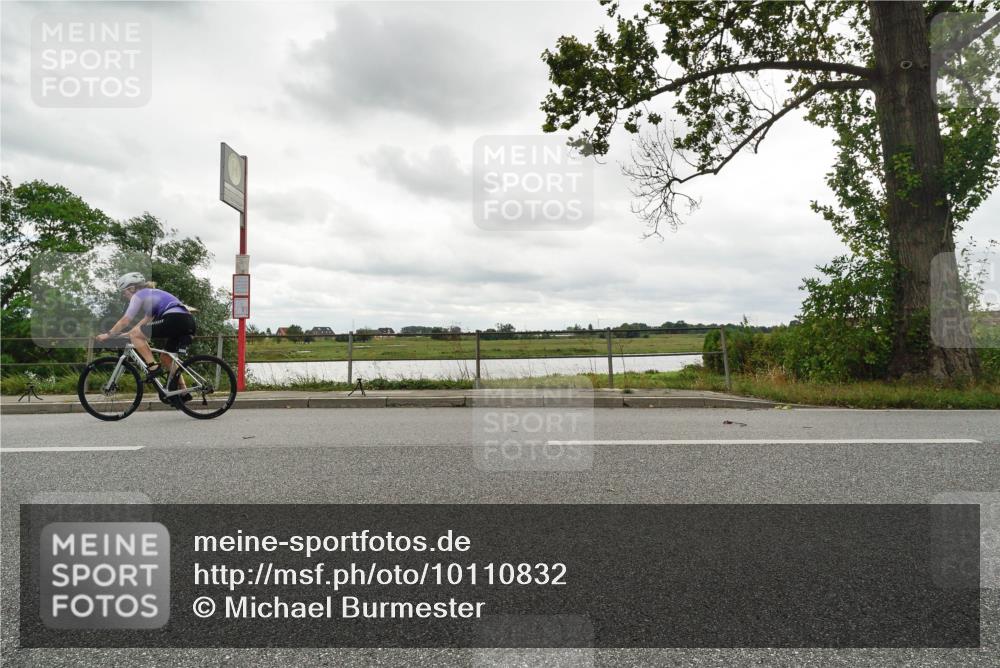 30.08.2026 - Elbe Triathlon Hamburg Michael Burmester http://msf.ph/oto/10110832 30.08.2026 15:24:44 Radfahren  meine-sportfotos.de