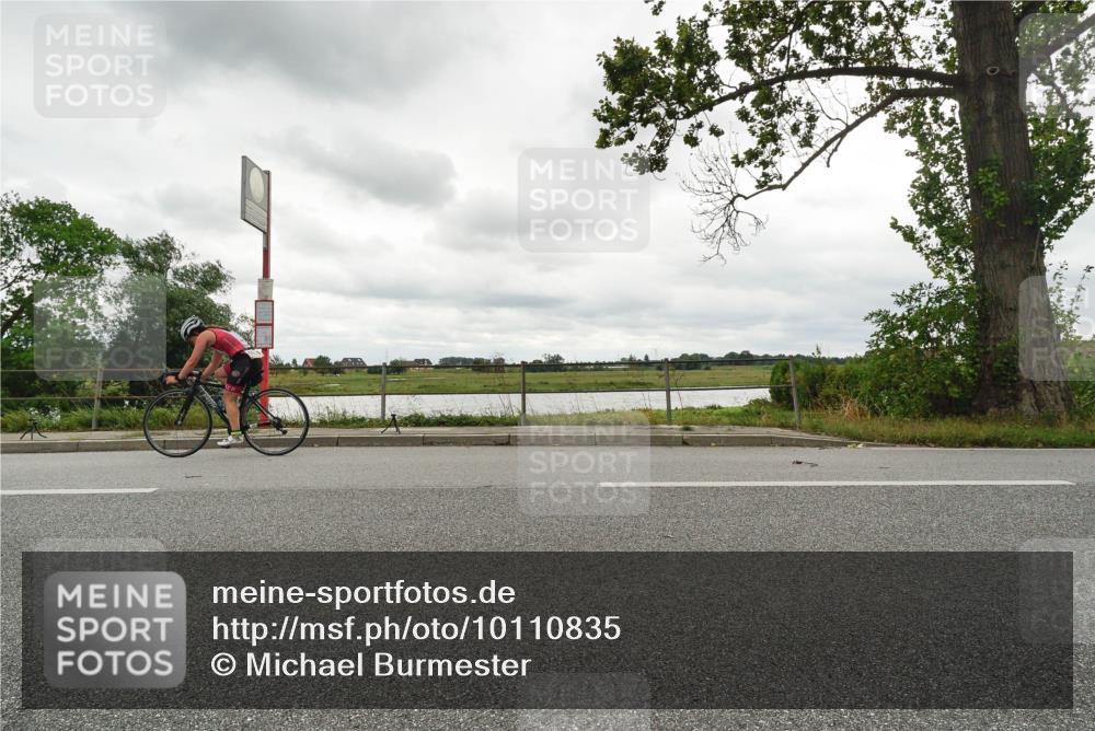 30.08.2026 - Elbe Triathlon Hamburg Michael Burmester http://msf.ph/oto/10110835 30.08.2026 15:25:20 Radfahren  meine-sportfotos.de