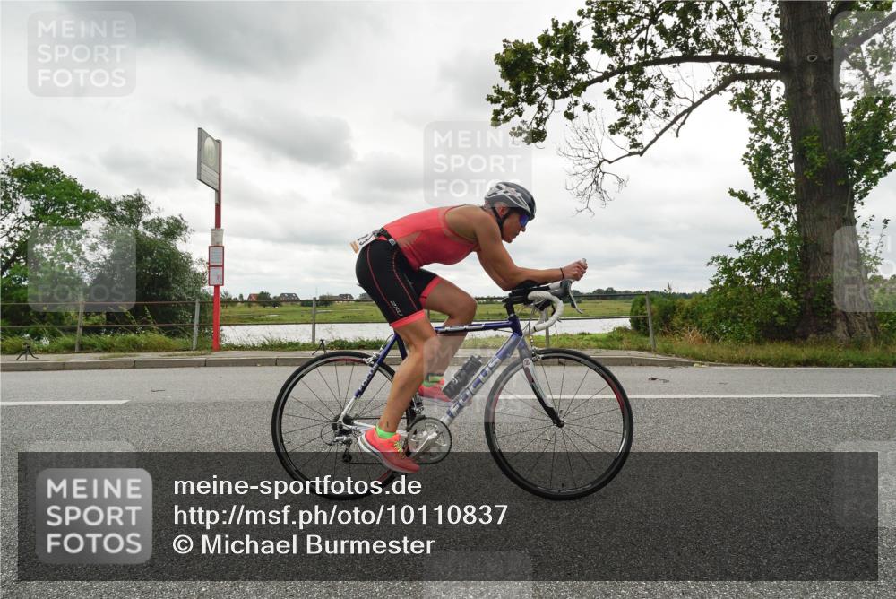 30.08.2026 - Elbe Triathlon Hamburg Michael Burmester http://msf.ph/oto/10110837 30.08.2026 15:25:28 Radfahren 2 meine-sportfotos.de