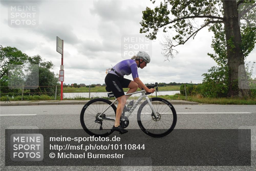 30.08.2026 - Elbe Triathlon Hamburg Michael Burmester http://msf.ph/oto/10110844 30.08.2026 15:26:01 Radfahren 2880 meine-sportfotos.de