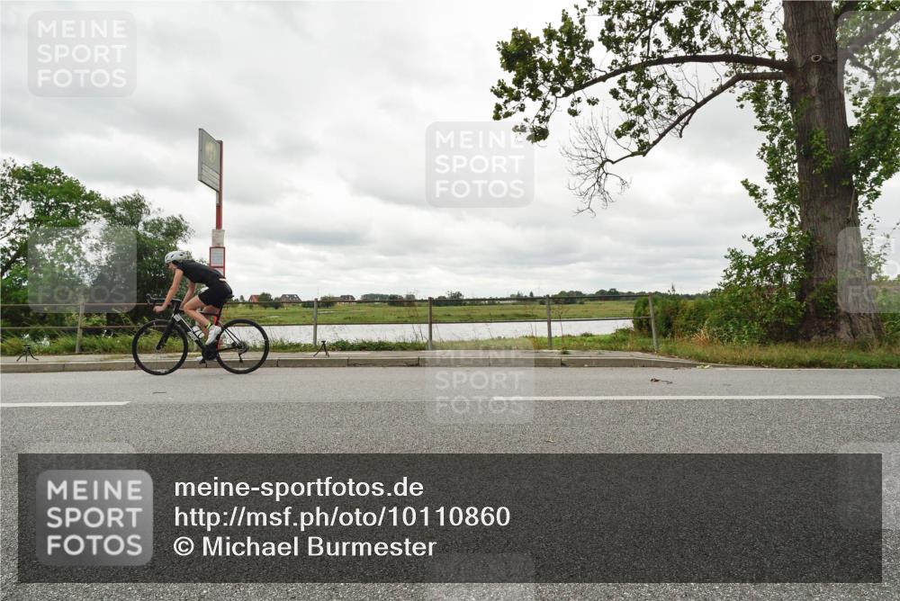 30.08.2026 - Elbe Triathlon Hamburg Michael Burmester http://msf.ph/oto/10110860 30.08.2026 15:27:42 Radfahren  meine-sportfotos.de