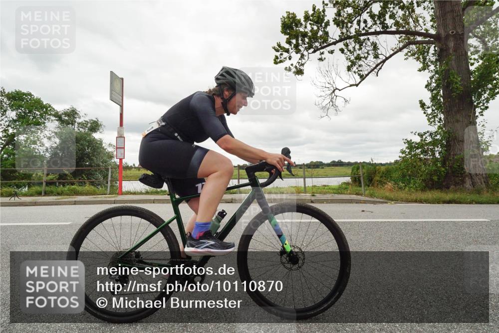 30.08.2026 - Elbe Triathlon Hamburg Michael Burmester http://msf.ph/oto/10110870 30.08.2026 15:28:47 Radfahren  meine-sportfotos.de