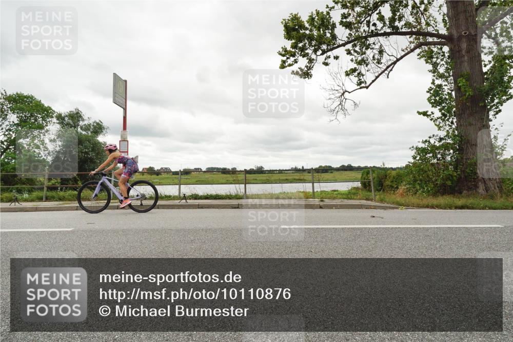 30.08.2026 - Elbe Triathlon Hamburg Michael Burmester http://msf.ph/oto/10110876 30.08.2026 15:29:05 Radfahren  meine-sportfotos.de