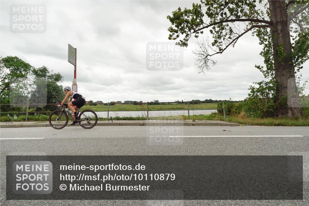 30.08.2026 - Elbe Triathlon Hamburg Michael Burmester http://msf.ph/oto/10110879 30.08.2026 15:29:39 Radfahren  meine-sportfotos.de