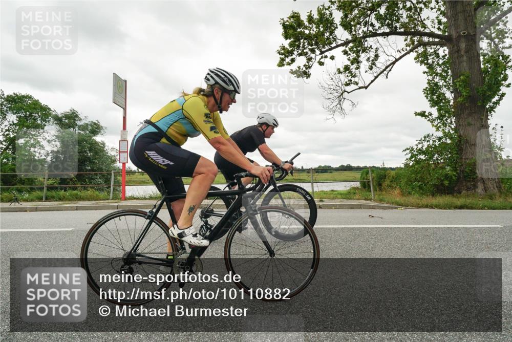 30.08.2026 - Elbe Triathlon Hamburg Michael Burmester http://msf.ph/oto/10110882 30.08.2026 15:30:12 Radfahren  meine-sportfotos.de