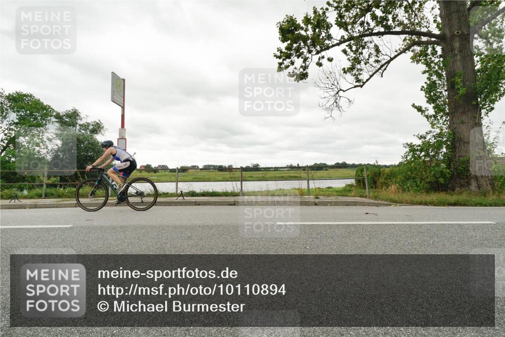 30.08.2026 - Elbe Triathlon Hamburg Michael Burmester http://msf.ph/oto/10110894 30.08.2026 15:30:55 Radfahren  meine-sportfotos.de
