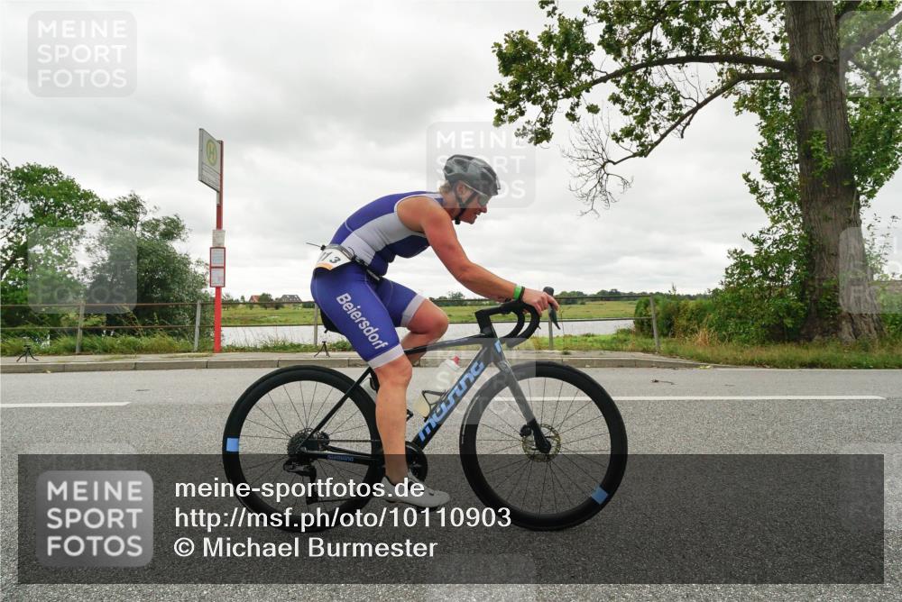 30.08.2026 - Elbe Triathlon Hamburg Michael Burmester http://msf.ph/oto/10110903 30.08.2026 15:31:55 Radfahren 3 meine-sportfotos.de