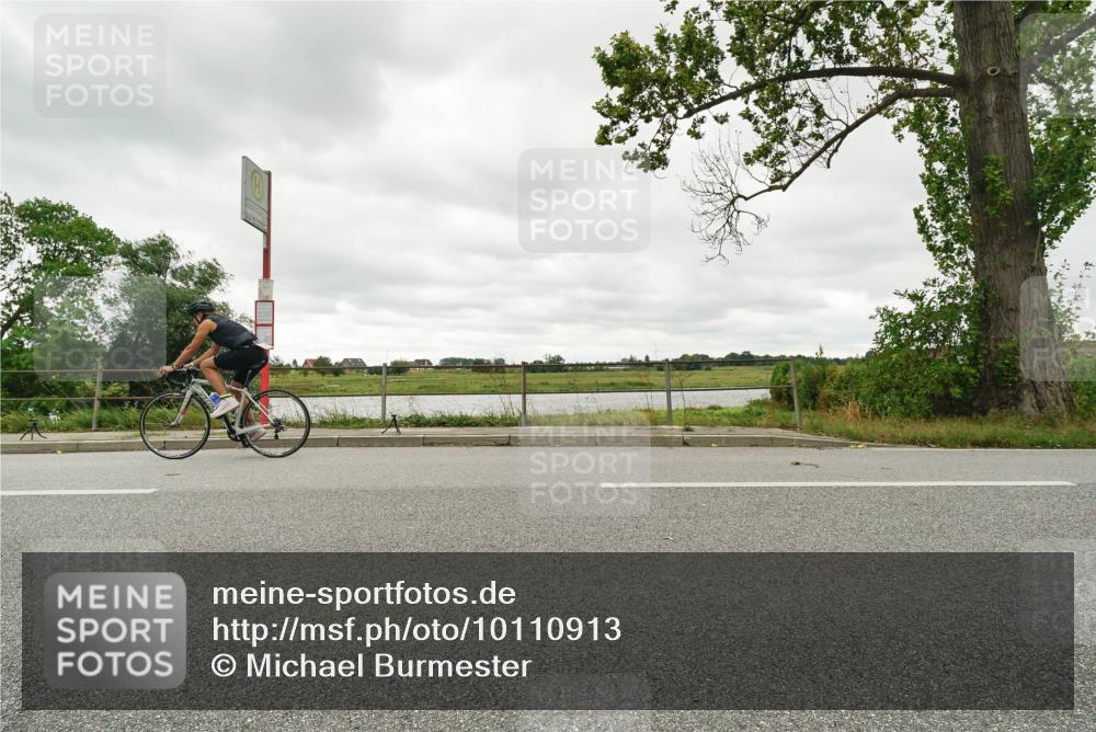30.08.2026 - Elbe Triathlon Hamburg Michael Burmester http://msf.ph/oto/10110913 30.08.2026 15:32:36 Radfahren  meine-sportfotos.de