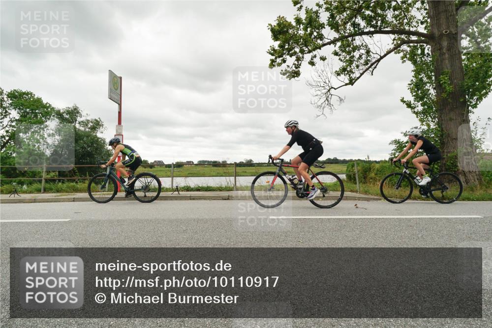30.08.2026 - Elbe Triathlon Hamburg Michael Burmester http://msf.ph/oto/10110917 30.08.2026 15:33:02 Radfahren  meine-sportfotos.de