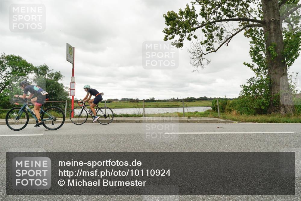30.08.2026 - Elbe Triathlon Hamburg Michael Burmester http://msf.ph/oto/10110924 30.08.2026 15:33:38 Radfahren  meine-sportfotos.de