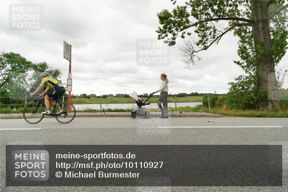 30.08.2026 - Elbe Triathlon Hamburg Michael Burmester http://msf.ph/oto/10110927 30.08.2026 15:33:53 Radfahren  meine-sportfotos.de