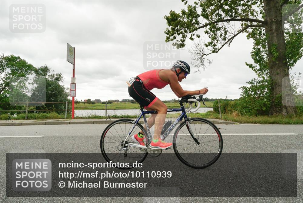 30.08.2026 - Elbe Triathlon Hamburg Michael Burmester http://msf.ph/oto/10110939 30.08.2026 15:34:50 Radfahren  meine-sportfotos.de