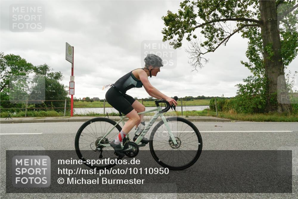 30.08.2026 - Elbe Triathlon Hamburg Michael Burmester http://msf.ph/oto/10110950 30.08.2026 15:35:37 Radfahren  meine-sportfotos.de