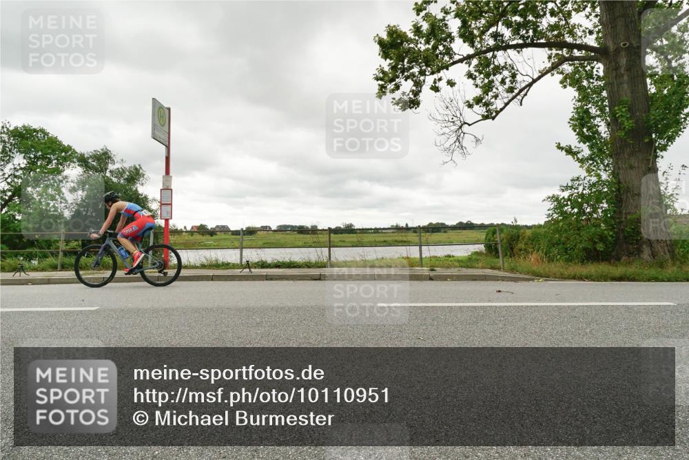 30.08.2026 - Elbe Triathlon Hamburg Michael Burmester http://msf.ph/oto/10110951 30.08.2026 15:35:41 Radfahren  meine-sportfotos.de