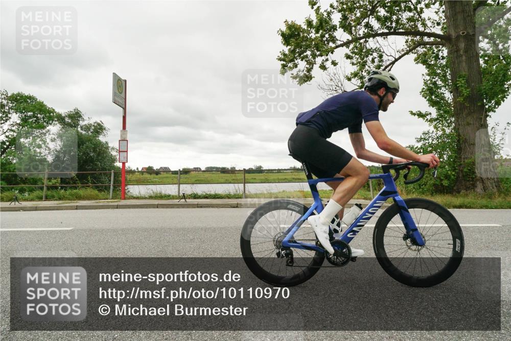 30.08.2026 - Elbe Triathlon Hamburg Michael Burmester http://msf.ph/oto/10110970 30.08.2026 15:38:09 Radfahren  meine-sportfotos.de