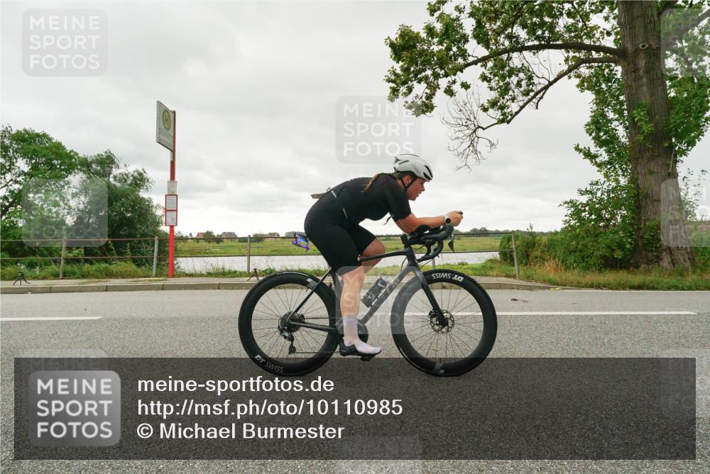 30.08.2026 - Elbe Triathlon Hamburg Michael Burmester http://msf.ph/oto/10110985 30.08.2026 15:39:33 Radfahren  meine-sportfotos.de
