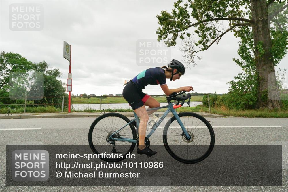 30.08.2026 - Elbe Triathlon Hamburg Michael Burmester http://msf.ph/oto/10110986 30.08.2026 15:39:35 Radfahren  meine-sportfotos.de