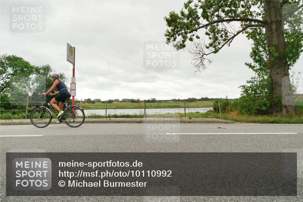 30.08.2026 - Elbe Triathlon Hamburg Michael Burmester http://msf.ph/oto/10110992 30.08.2026 15:40:01 Radfahren  meine-sportfotos.de
