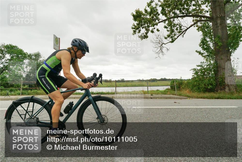 30.08.2026 - Elbe Triathlon Hamburg Michael Burmester http://msf.ph/oto/10111005 30.08.2026 15:40:54 Radfahren  meine-sportfotos.de
