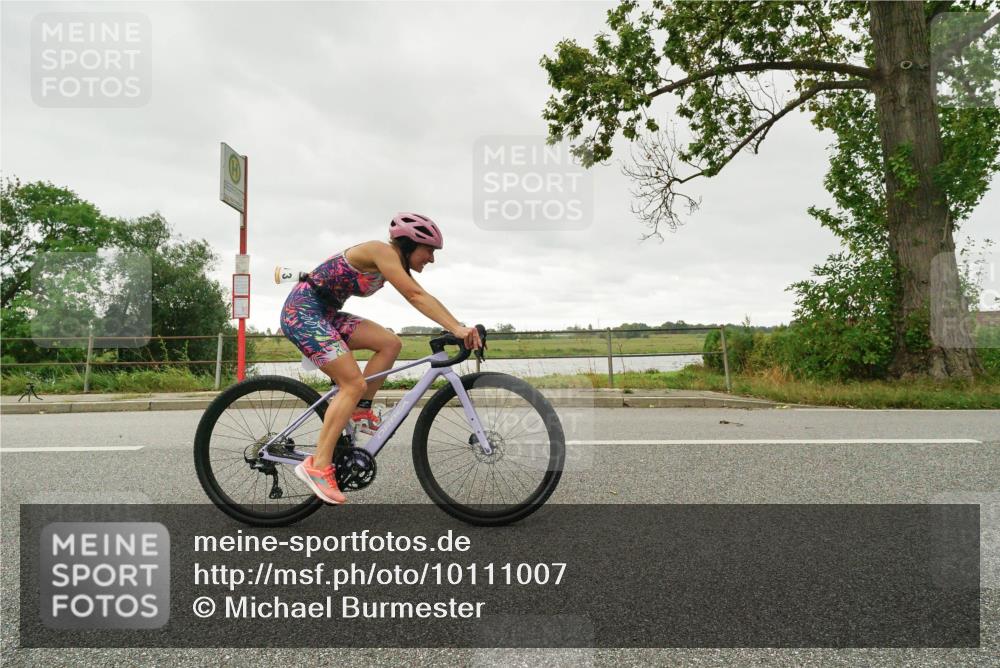 30.08.2026 - Elbe Triathlon Hamburg Michael Burmester http://msf.ph/oto/10111007 30.08.2026 15:41:07 Radfahren  meine-sportfotos.de