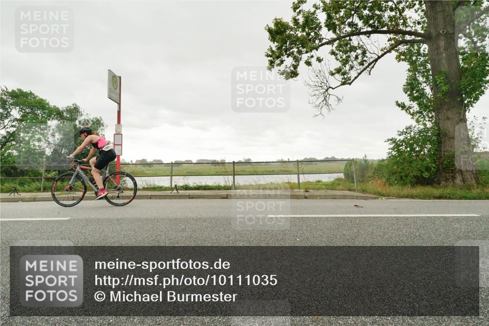 30.08.2026 - Elbe Triathlon Hamburg Michael Burmester http://msf.ph/oto/10111035 30.08.2026 15:42:43 Radfahren  meine-sportfotos.de