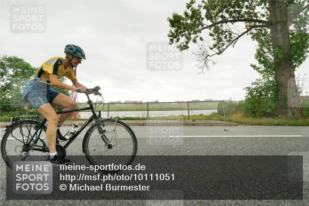 30.08.2026 - Elbe Triathlon Hamburg Michael Burmester http://msf.ph/oto/10111051 30.08.2026 15:44:18 Radfahren  meine-sportfotos.de