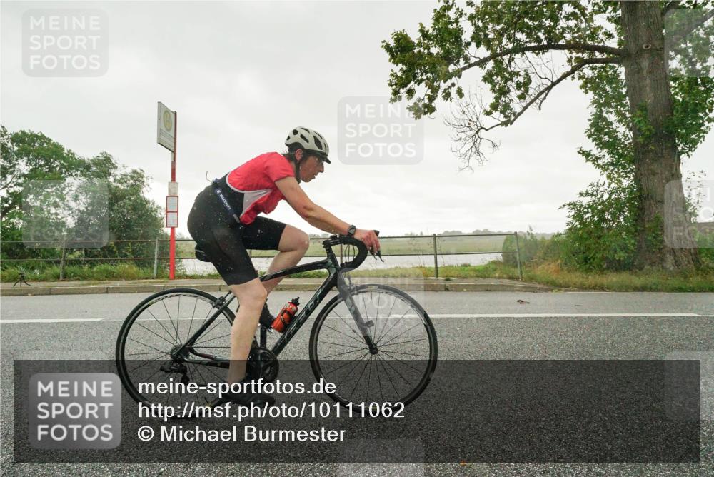 30.08.2026 - Elbe Triathlon Hamburg Michael Burmester http://msf.ph/oto/10111062 30.08.2026 15:44:35 Radfahren  meine-sportfotos.de