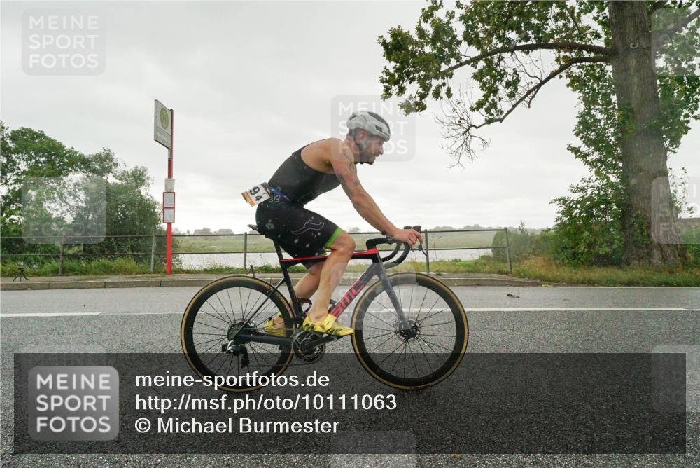 30.08.2026 - Elbe Triathlon Hamburg Michael Burmester http://msf.ph/oto/10111063 30.08.2026 15:44:59 Radfahren  meine-sportfotos.de