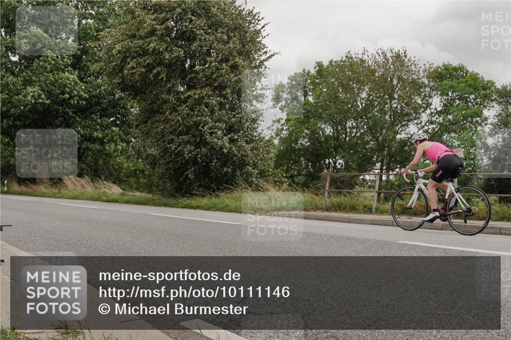 30.08.2026 - Elbe Triathlon Hamburg Michael Burmester http://msf.ph/oto/10111146 30.08.2026 14:10:23 Radfahren 147 meine-sportfotos.de