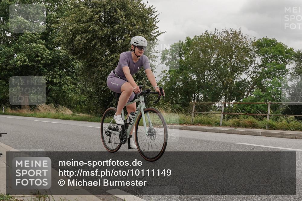 30.08.2026 - Elbe Triathlon Hamburg Michael Burmester http://msf.ph/oto/10111149 30.08.2026 14:10:30 Radfahren 167, 147, 167 meine-sportfotos.de